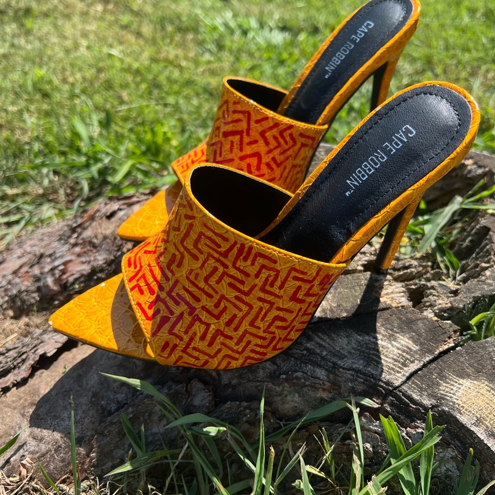 Custom Cape Robbin Yellow and Red Patterned Heels - Picture 4 of 7